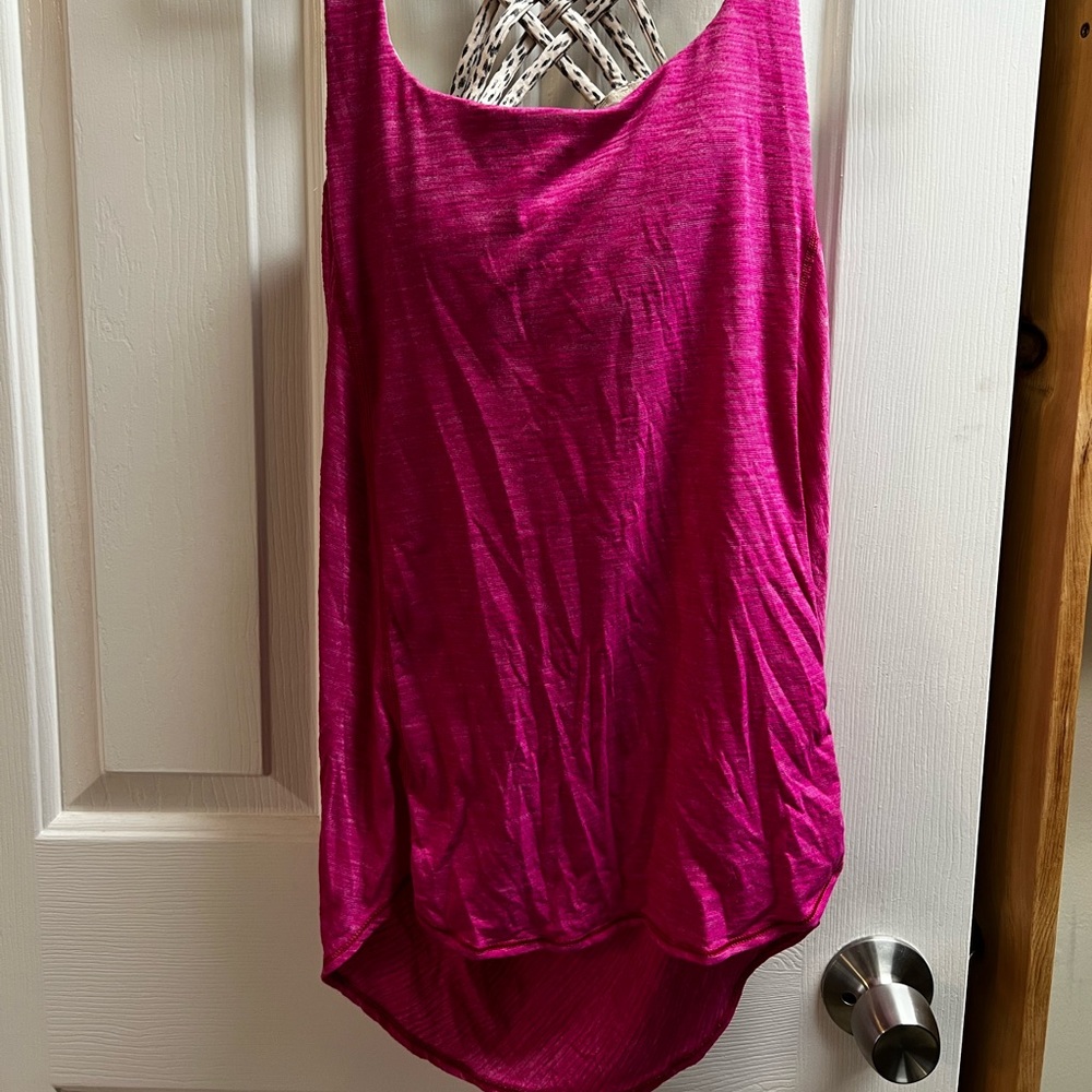 Lululemon tank